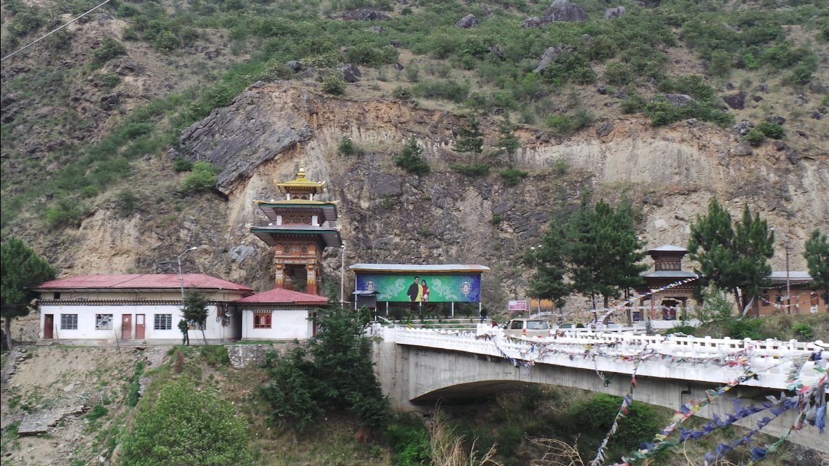 Bridge over Paro Chu01